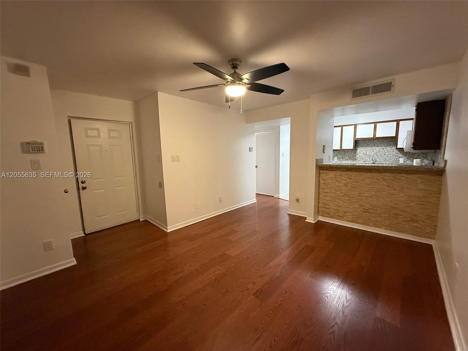 15290 Sw 106th Lane 323 Property Photo 5