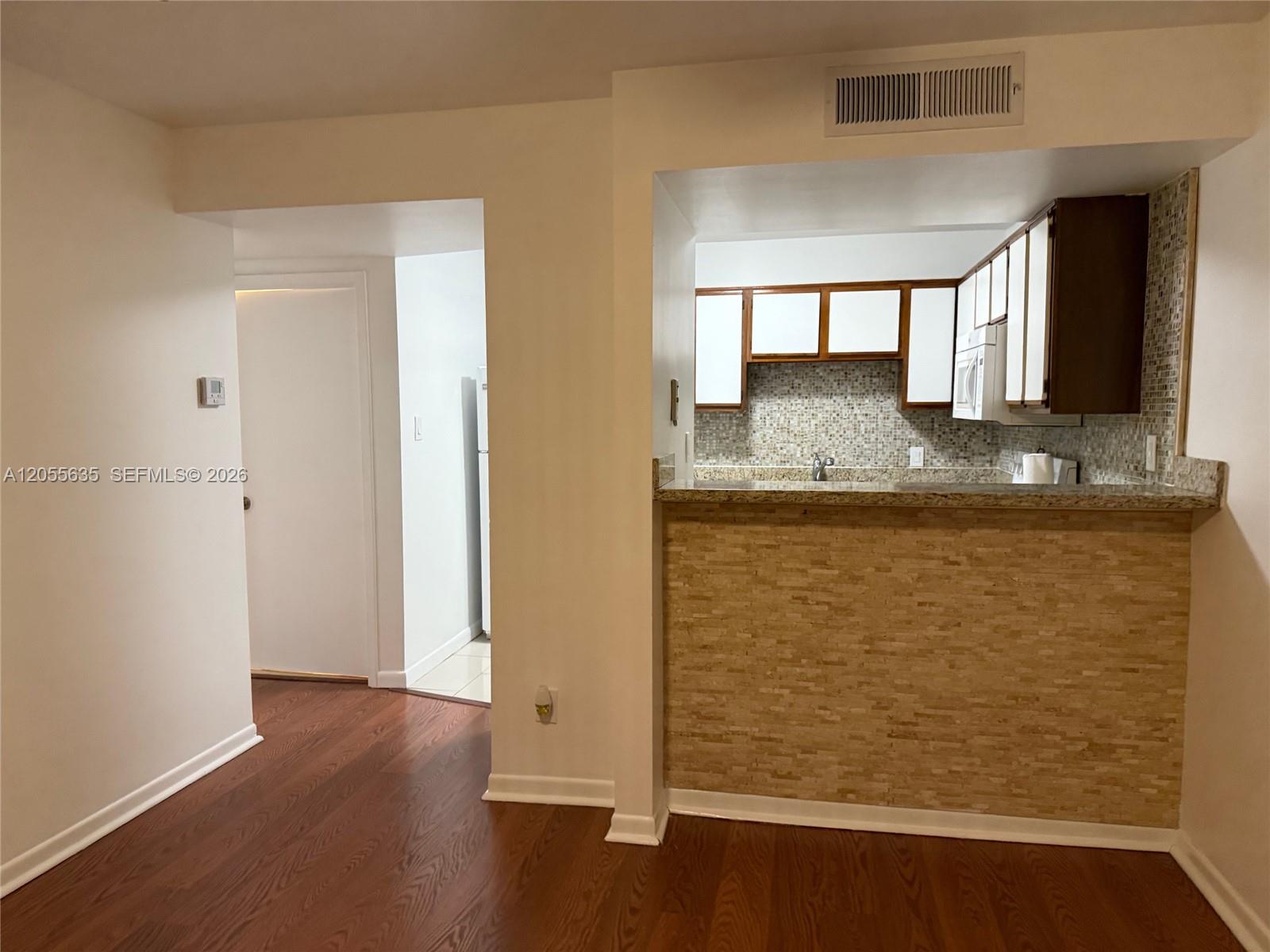 15290 Sw 106th Lane 323 Property Photo 6