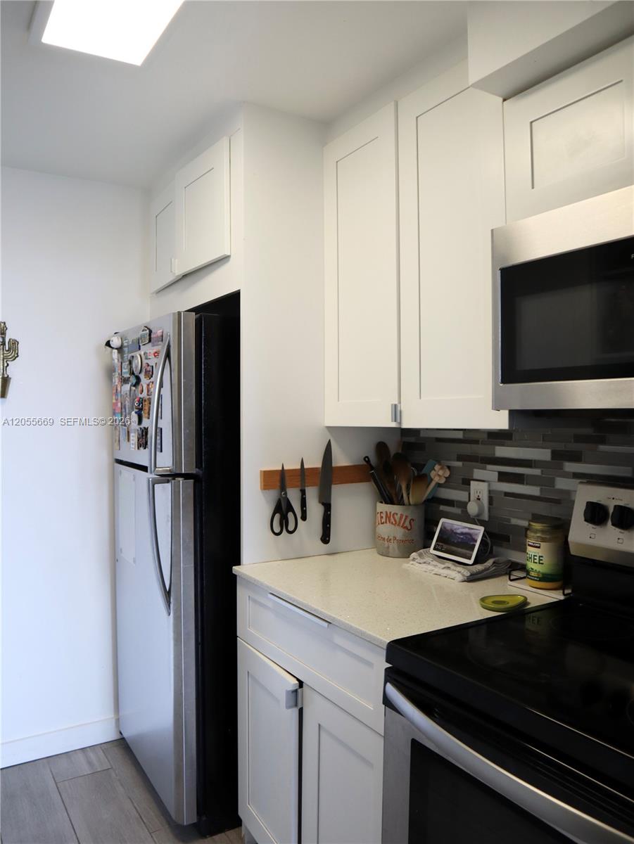 2350 Ne 135th Street 607 Property Photo 4