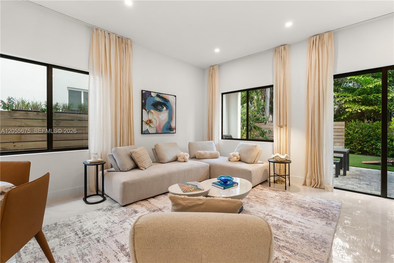A12055675 Property Photo 10