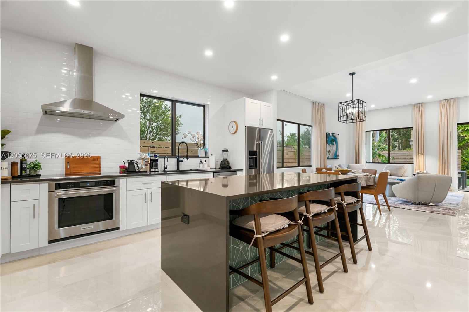 A12055675 Property Photo 11