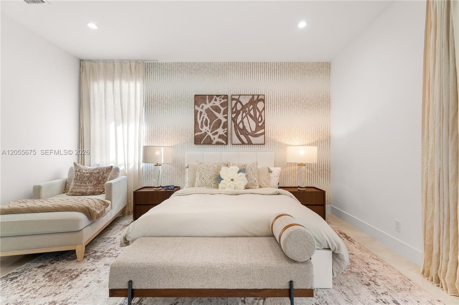 A12055675 Property Photo 31
