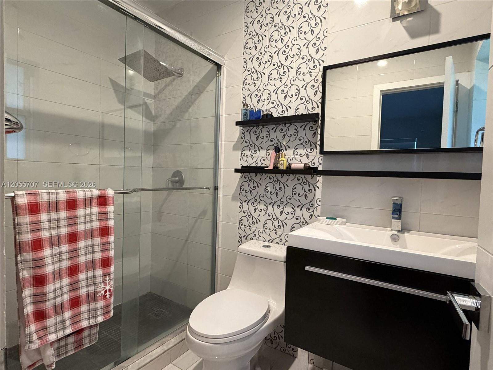 625 Bird Road Property Photo 16