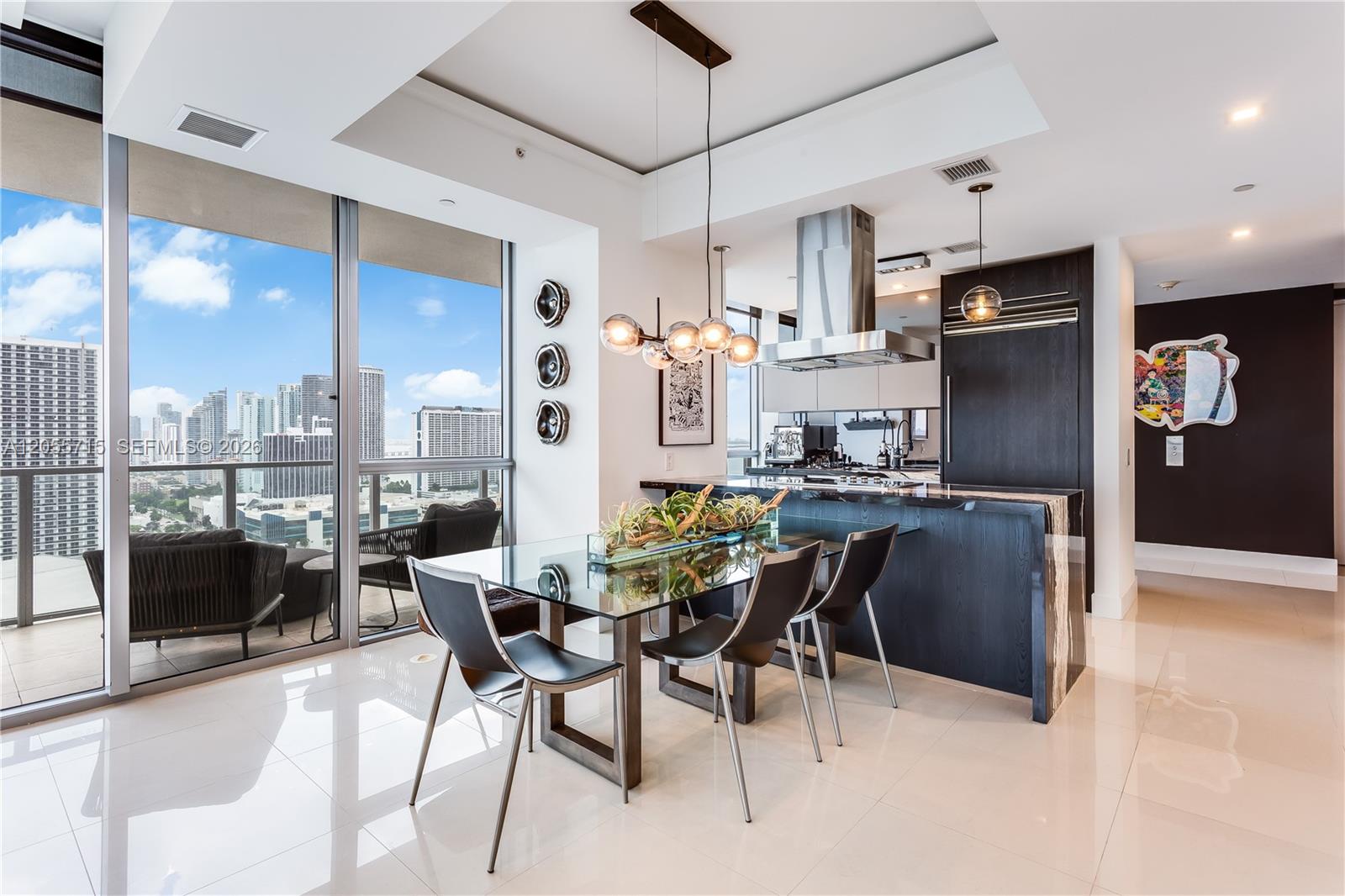 1100 Biscayne Boulevard 2708 Property Photo 5