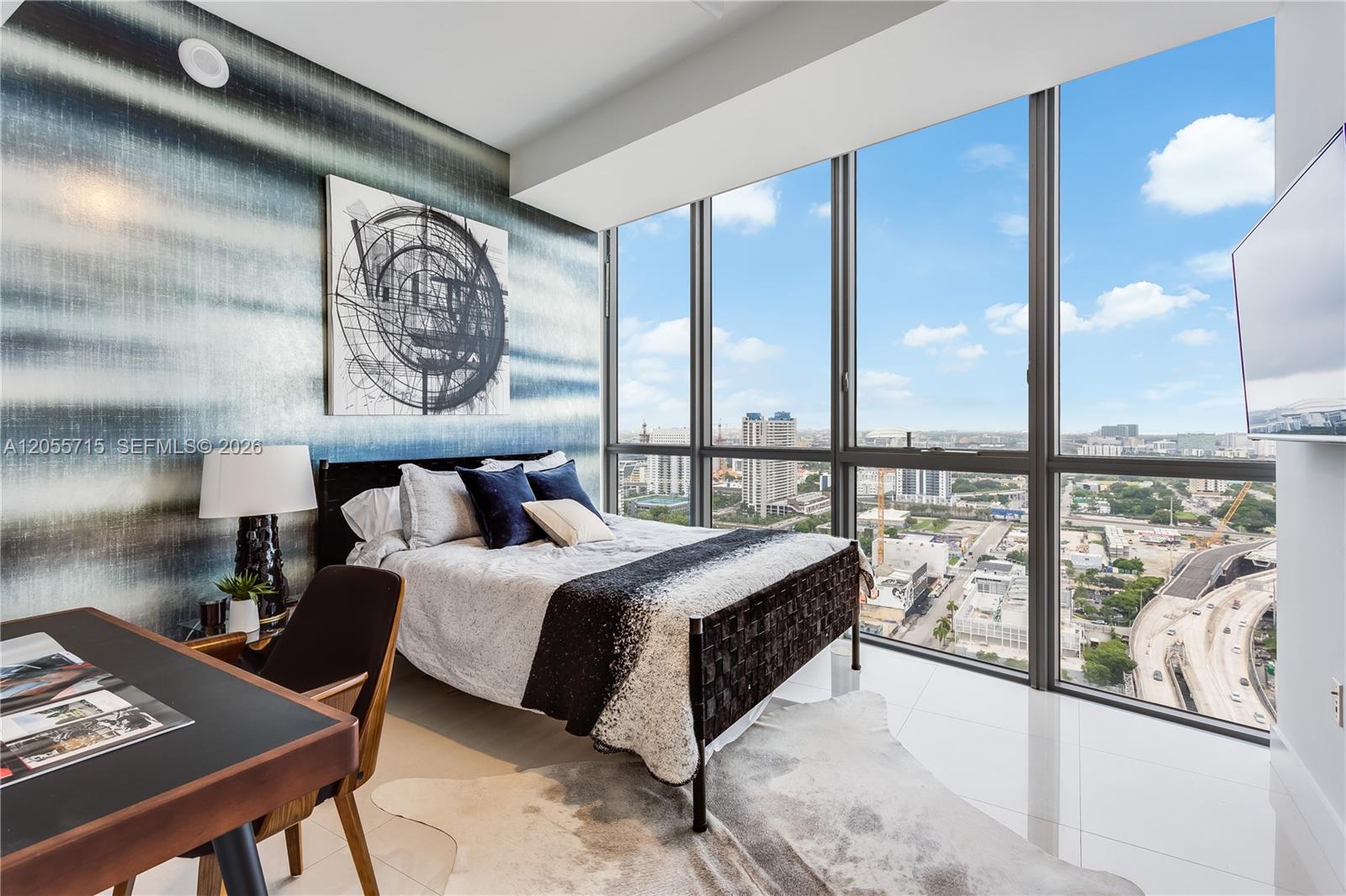 1100 Biscayne Boulevard 2708 Property Photo 15