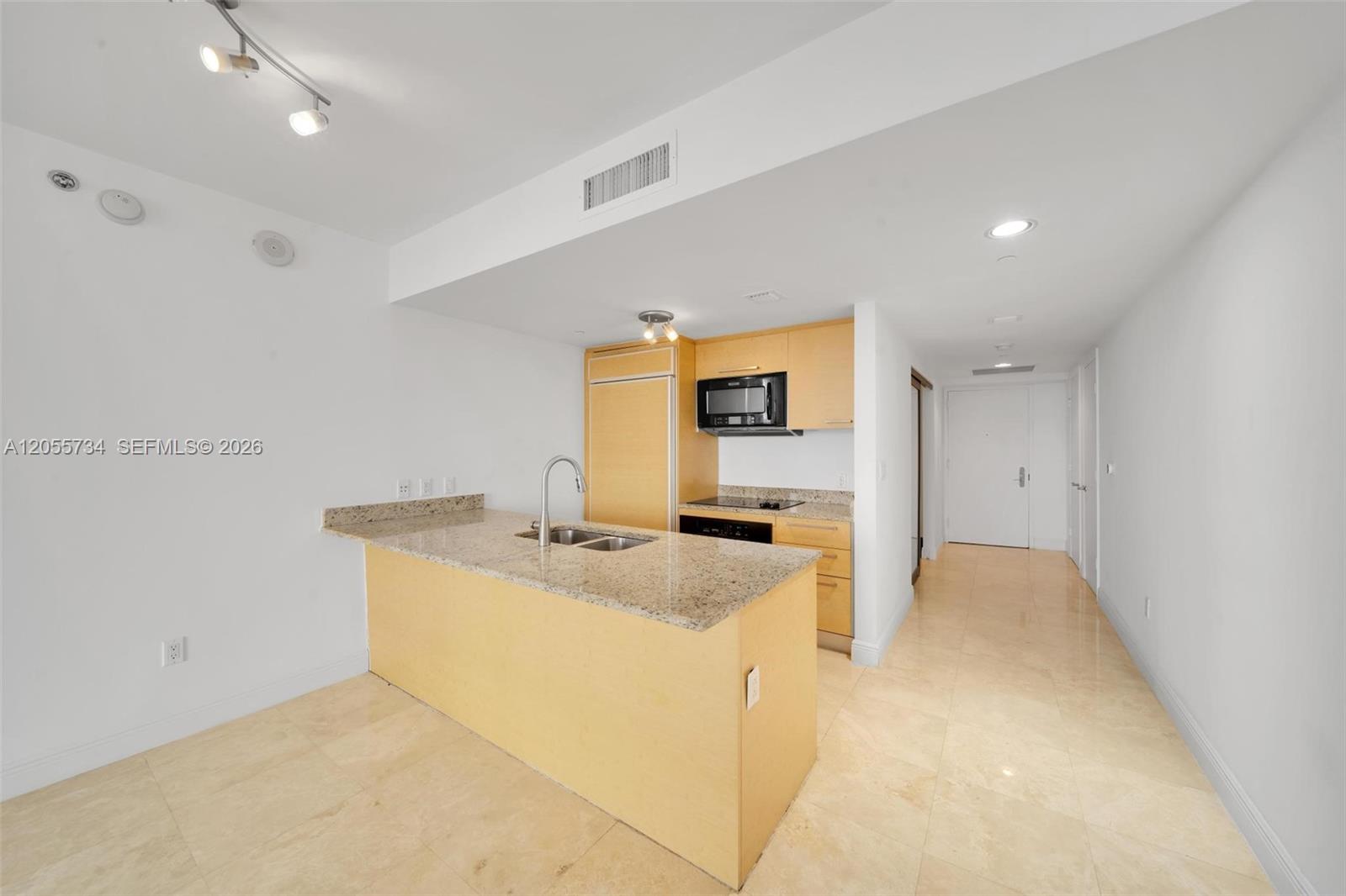 1800 S Ocean Drive 1809 Property Photo 1