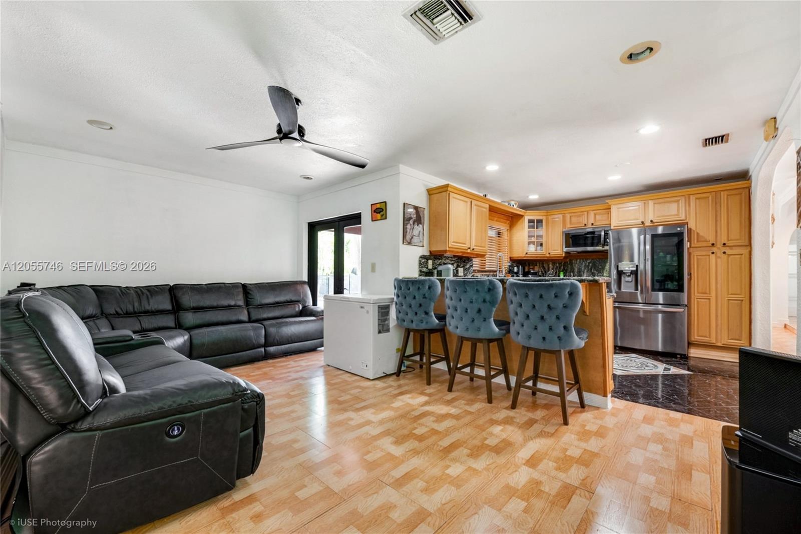 A12055746 Property Photo 7