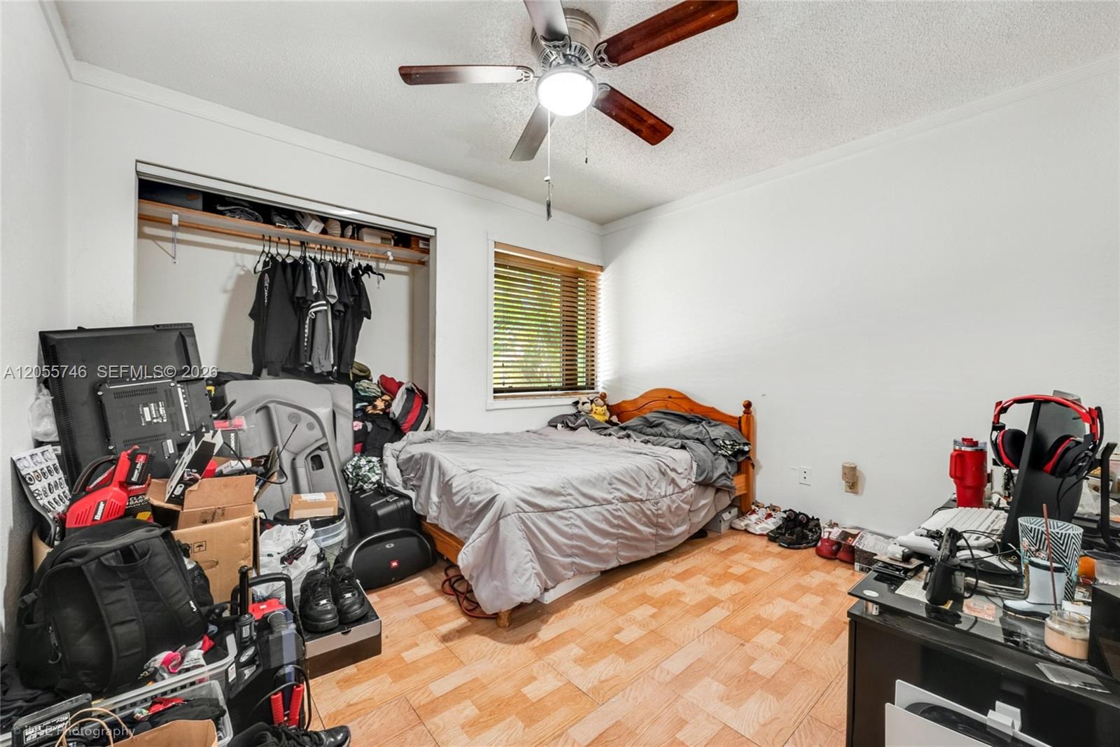 A12055746 Property Photo 11