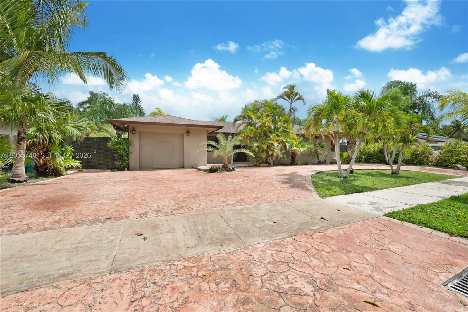 A12055746 Property Photo 15