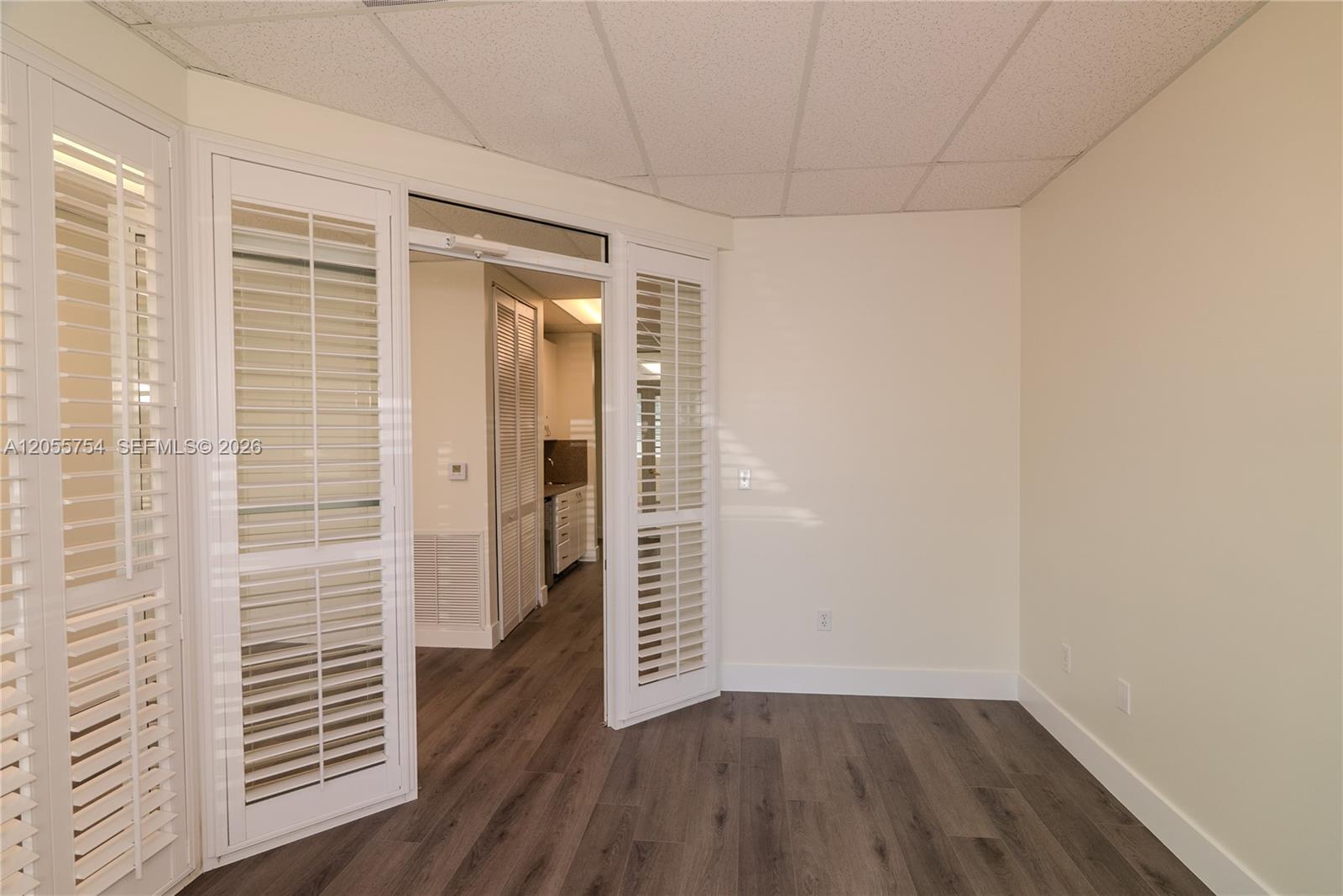 5220 S University Drive 109c Property Photo 10