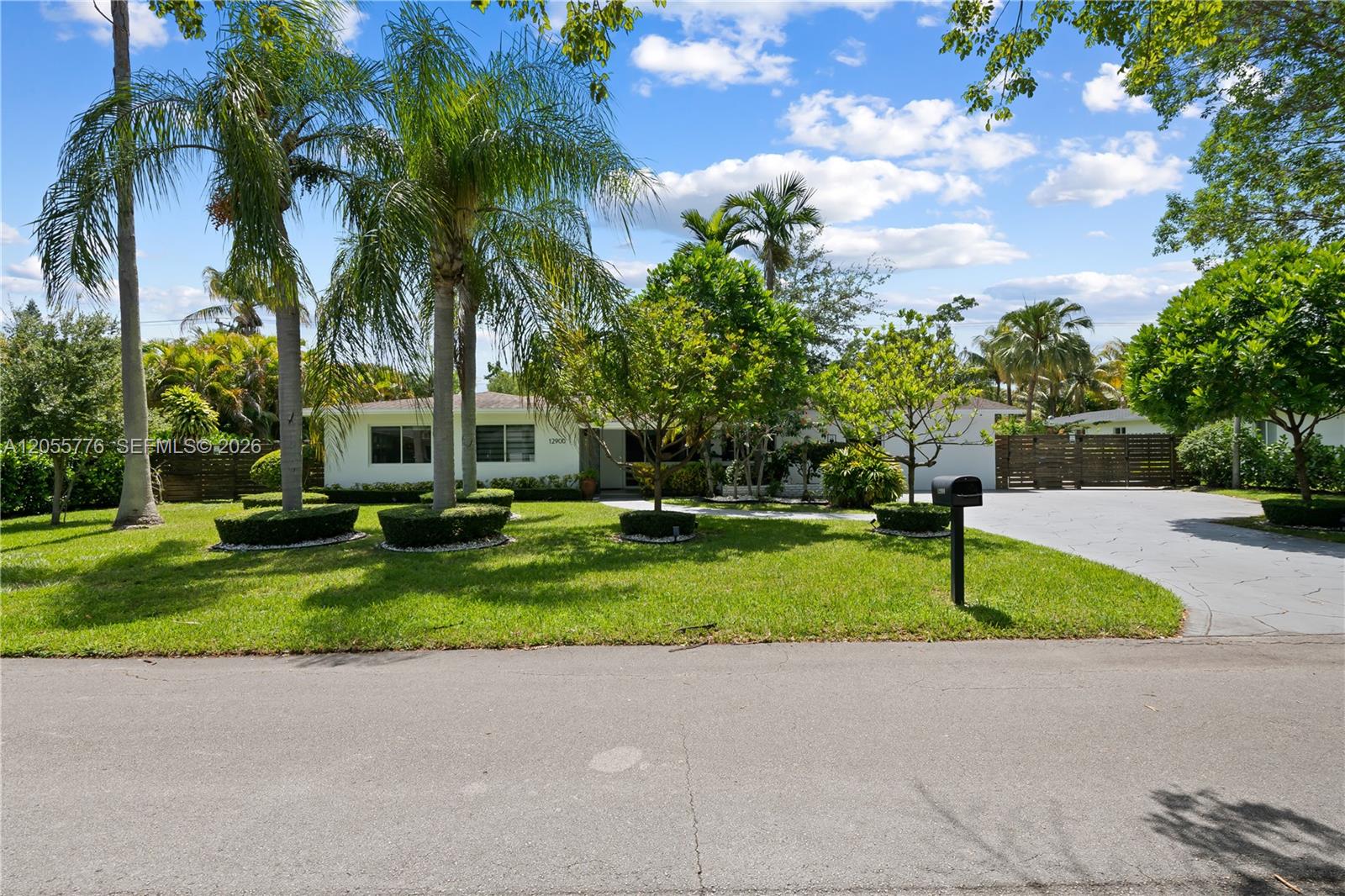 12900 Sw 82nd Place Property Photo 1