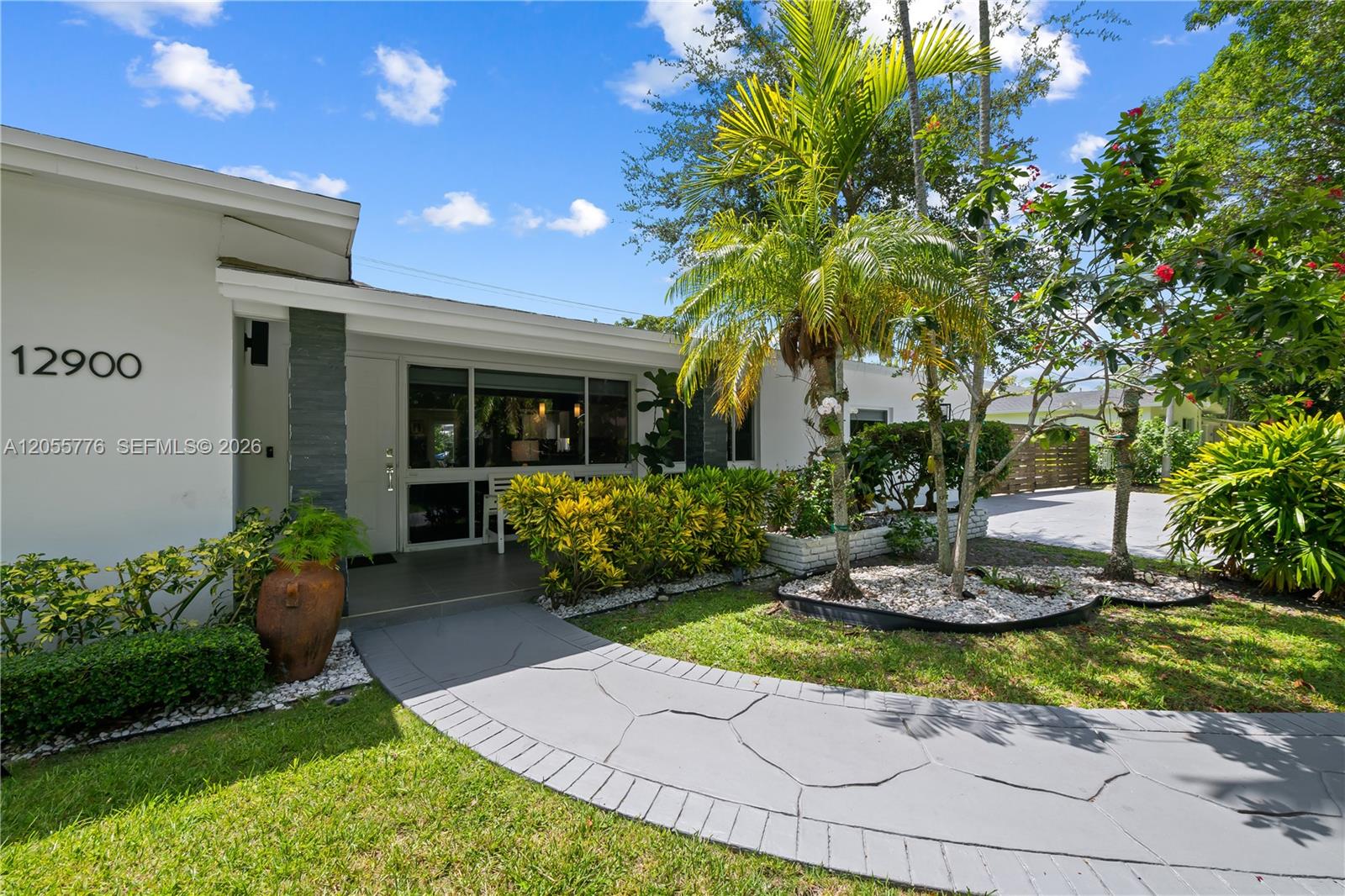 12900 Sw 82nd Place Property Photo 2