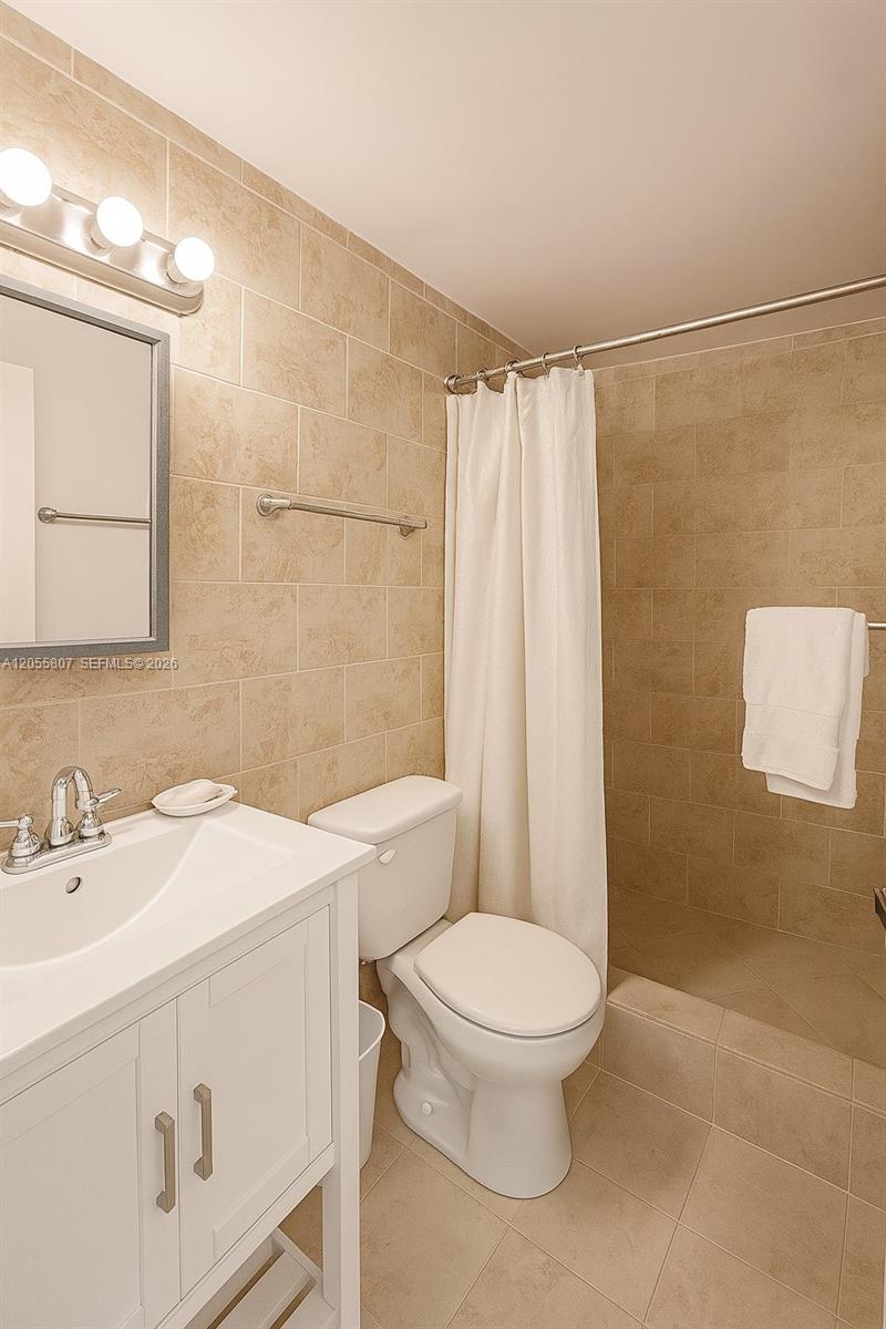 905 Brickell Bay Drive 1022 Property Photo 9