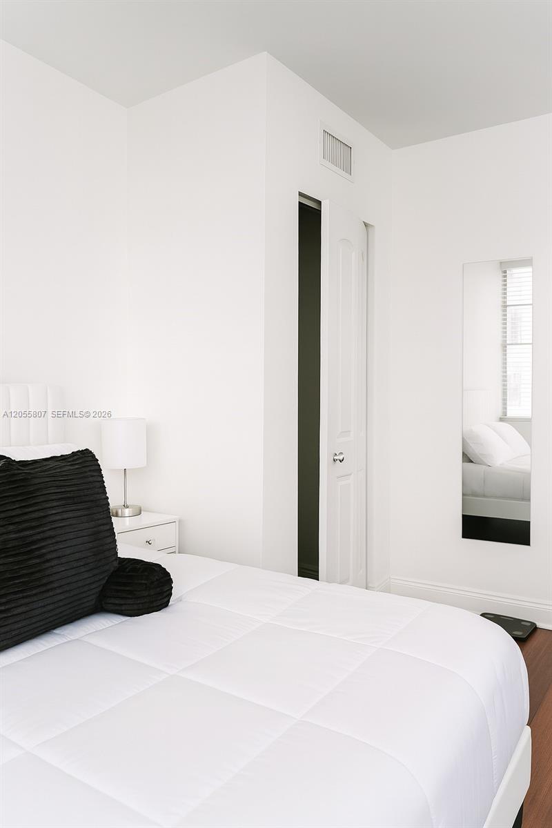 905 Brickell Bay Drive 1022 Property Photo 18