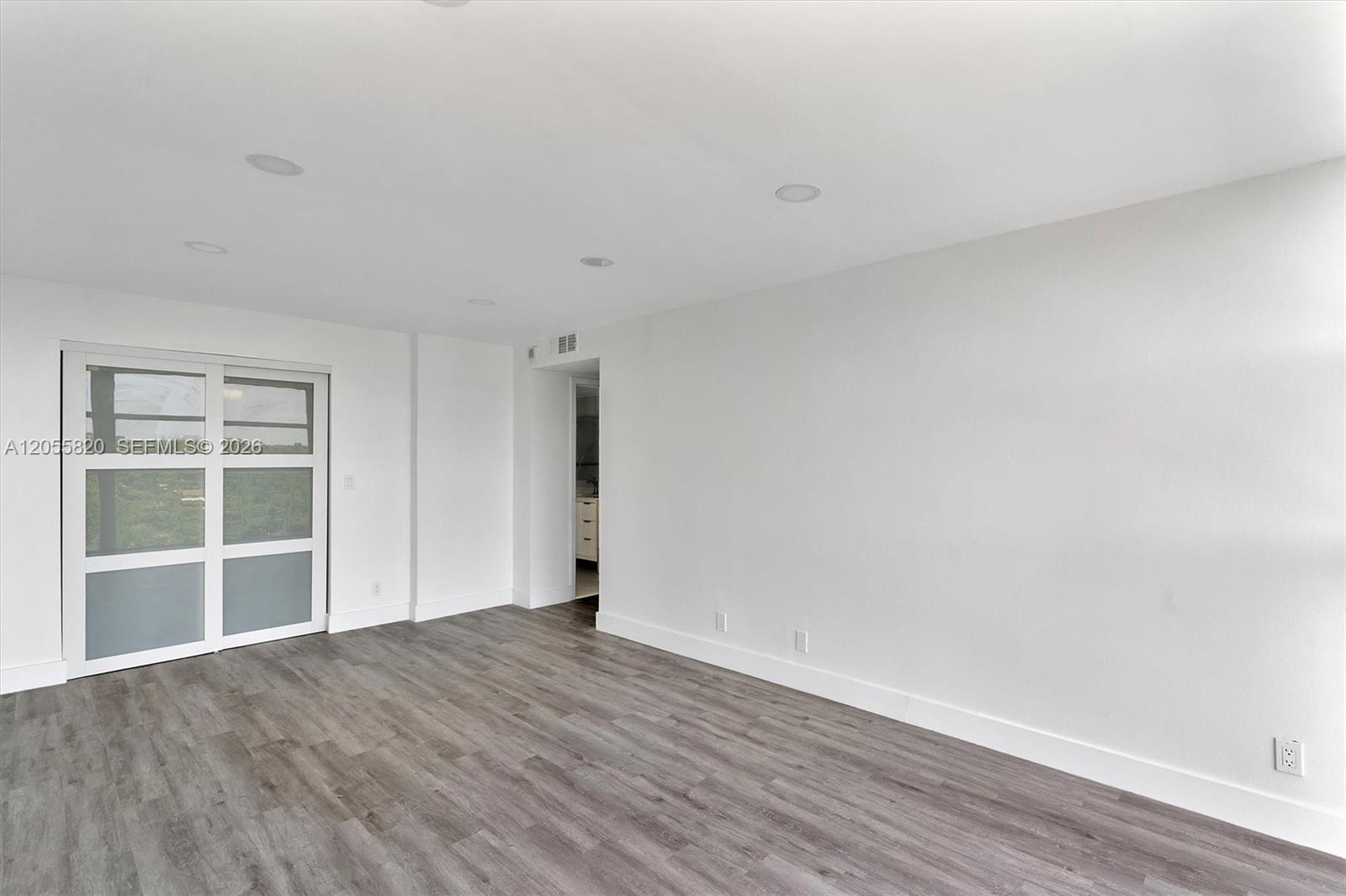 200 Leslie Drive 631 Property Photo 25