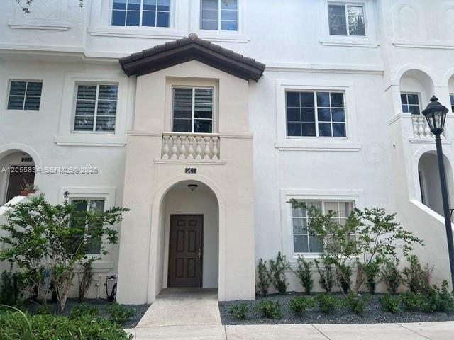 5030 SW 126th Avenue 201 Property Photo 1