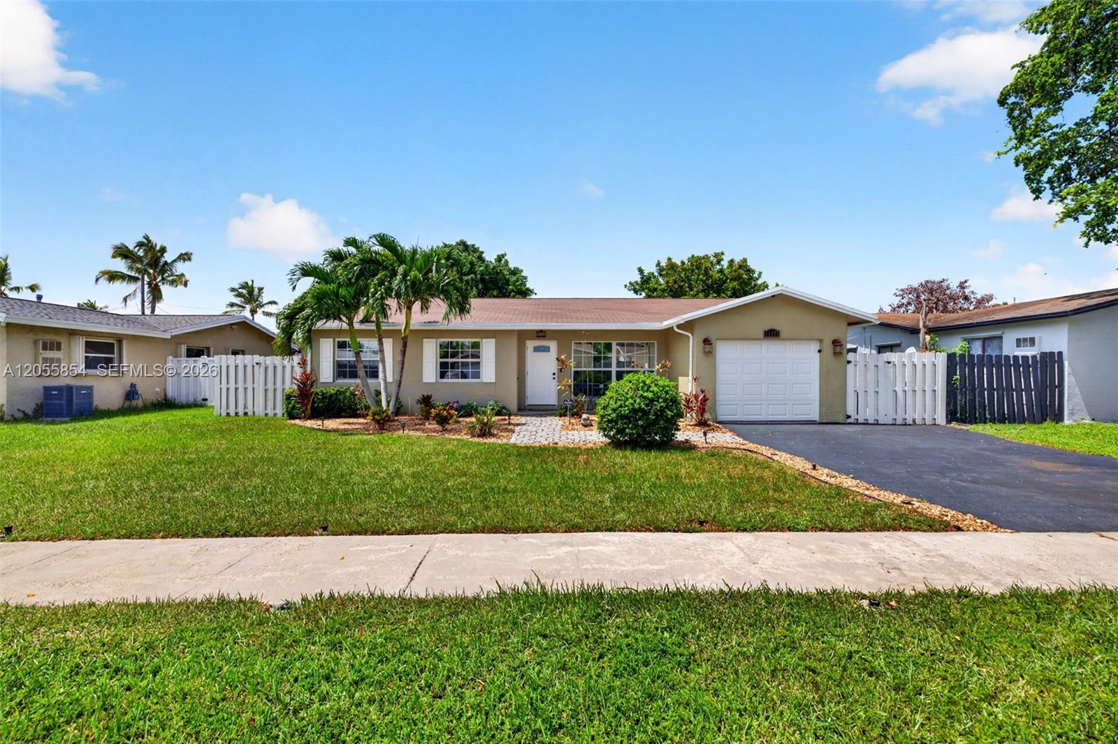11371 Nw 37th Place Property Photo 1