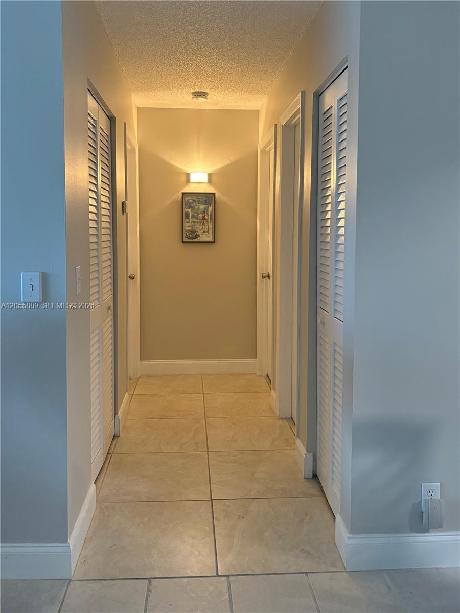 306 Circle Drive S 203 Property Photo 4