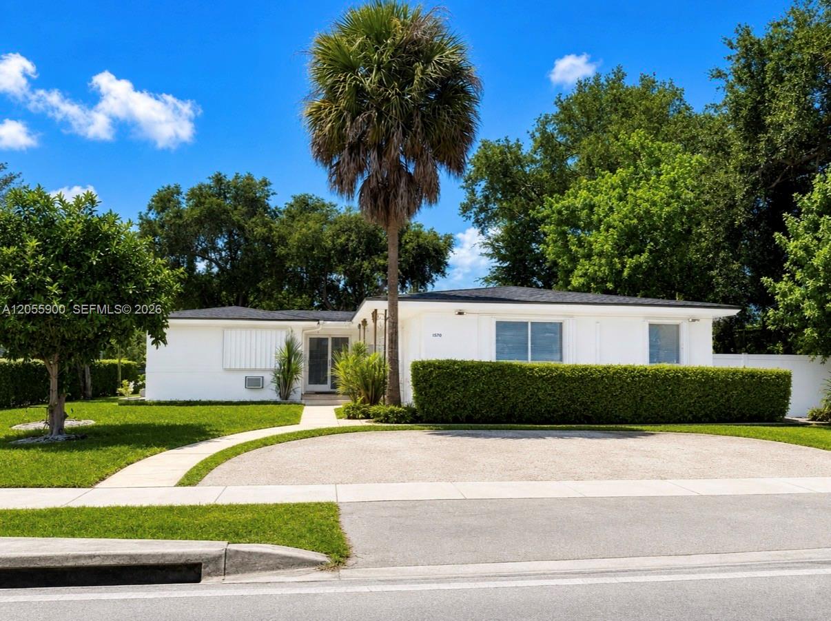 1570 NE 130th Street