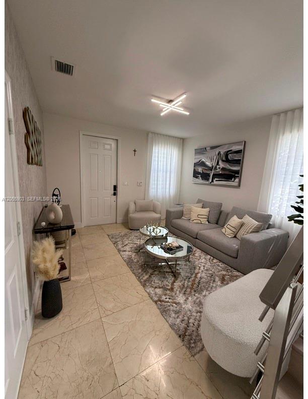 7022 Nw 102nd Place Property Photo 13