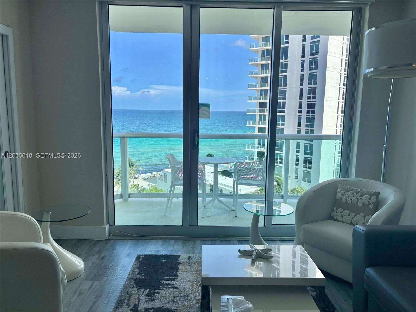 3901 S Ocean Drive 10l Property Photo 2