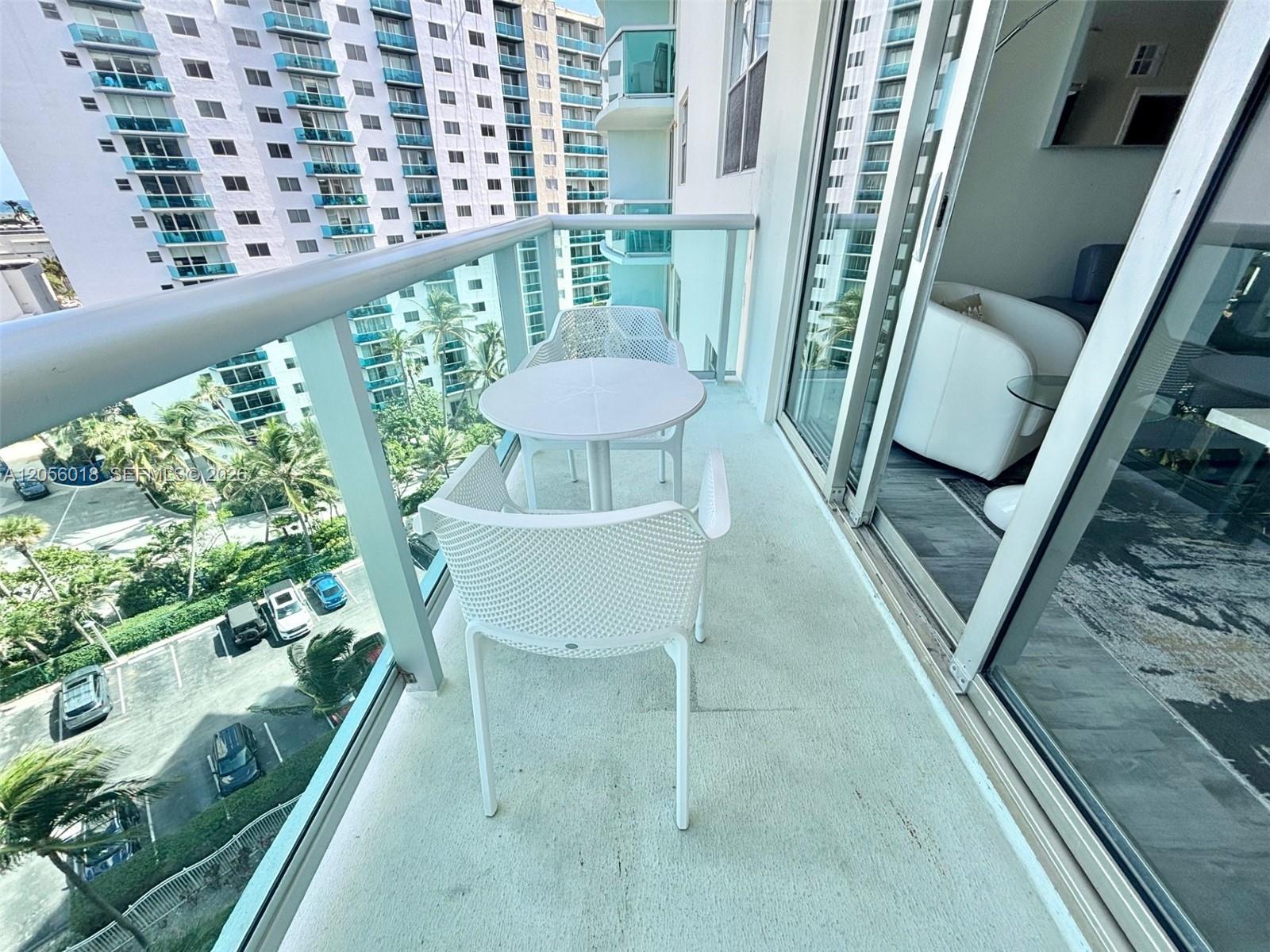 3901 S Ocean Drive 10l Property Photo 7