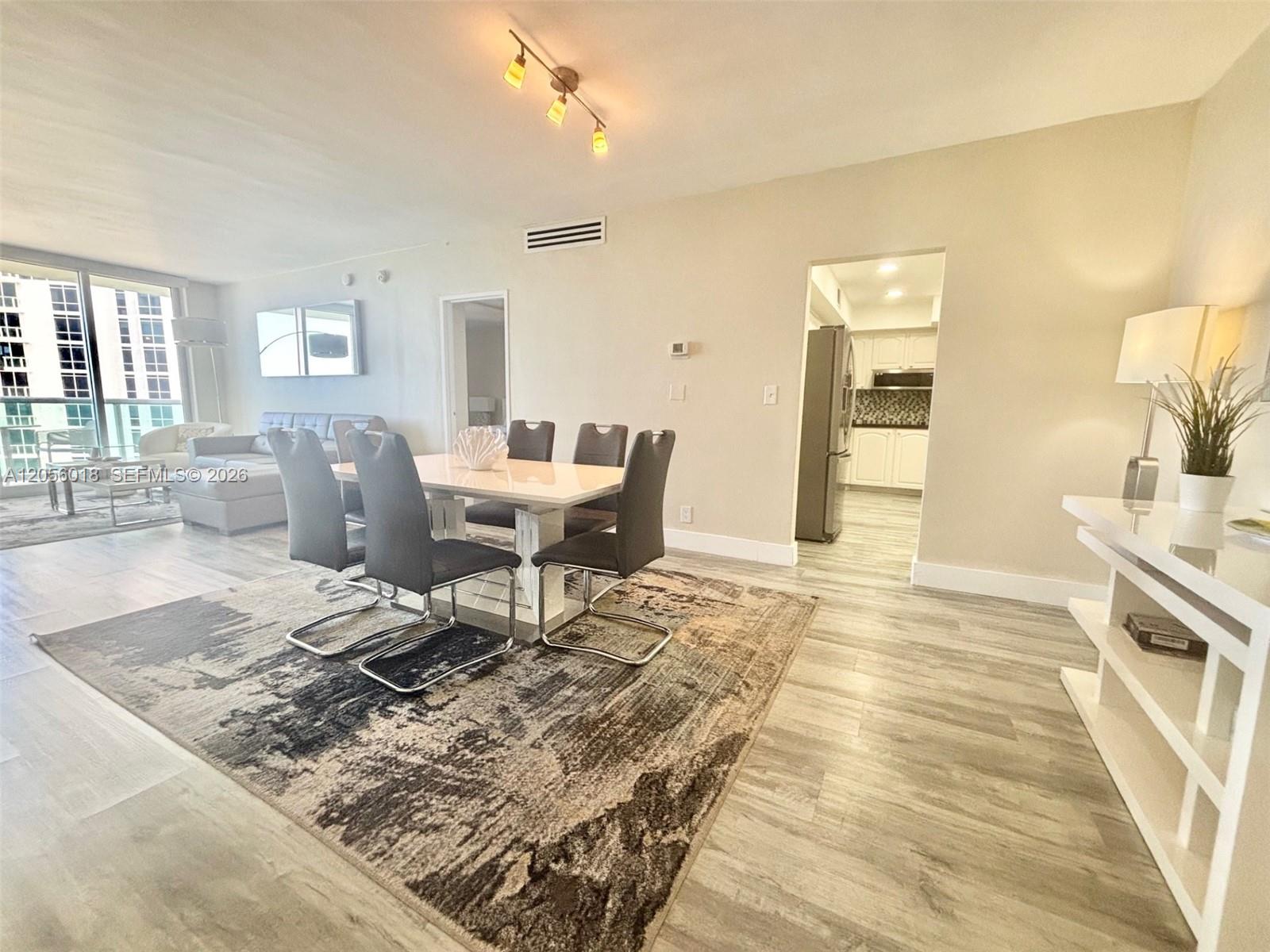 3901 S Ocean Drive 10l Property Photo 11