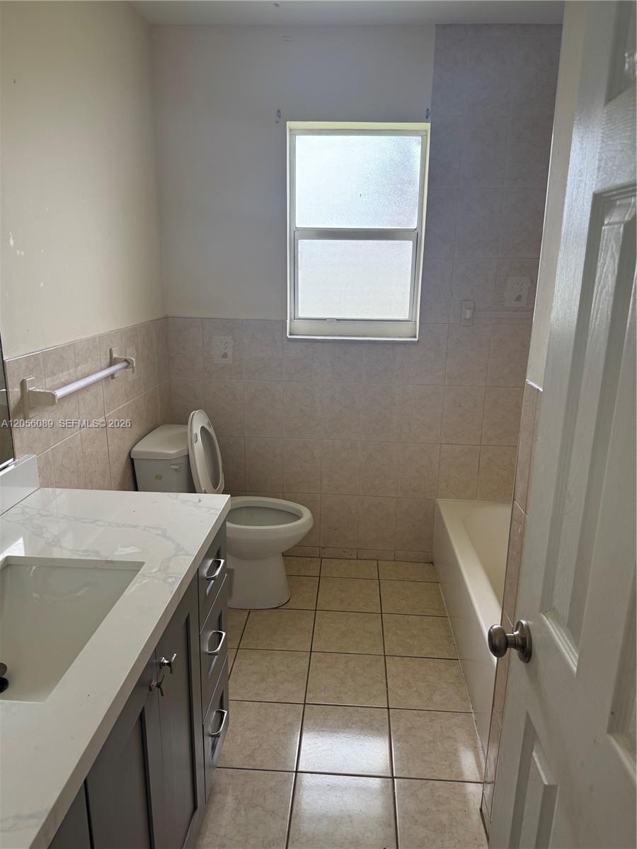 4361 Nw 15th Street Property Photo 7