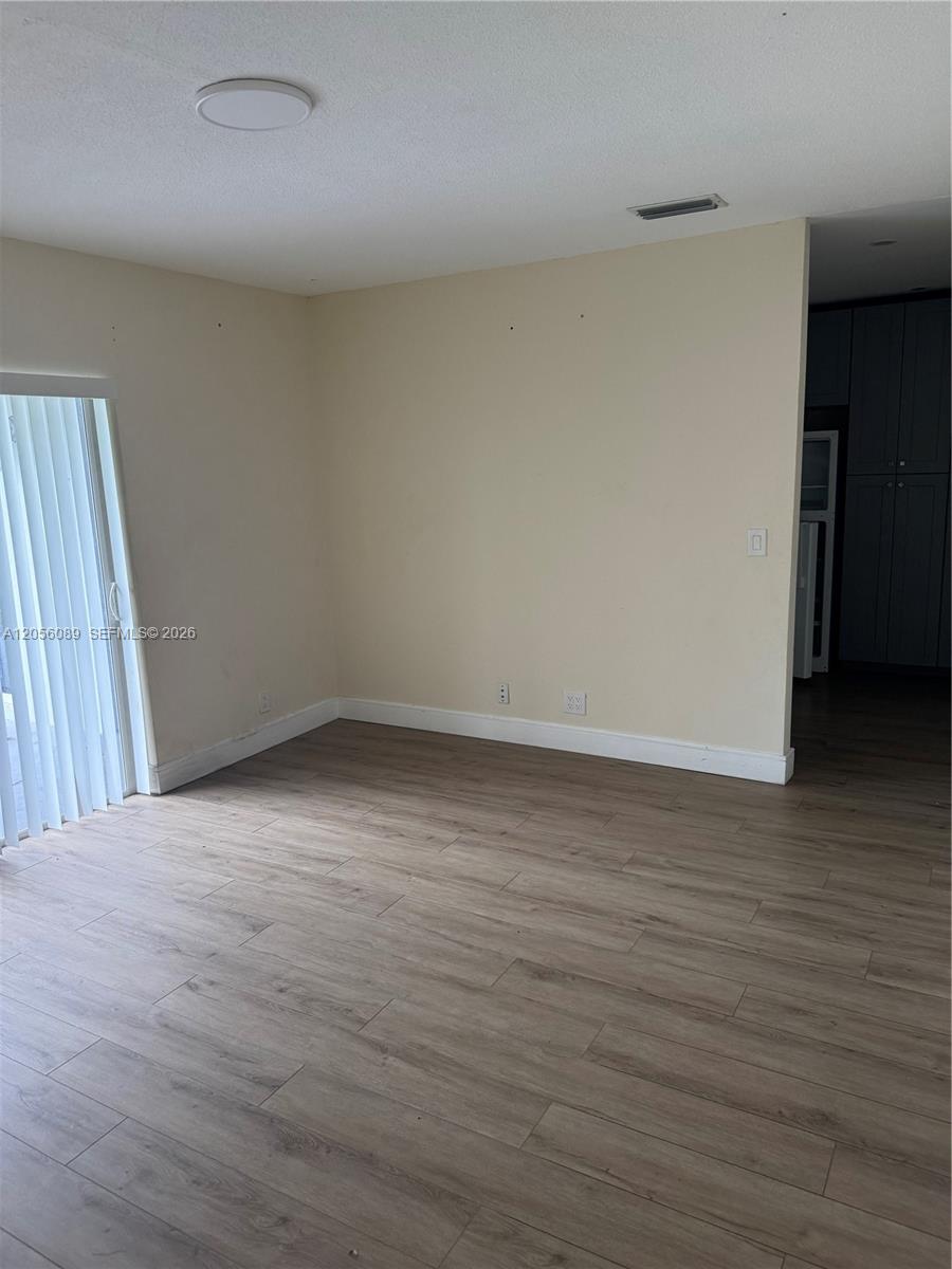 4361 Nw 15th Street Property Photo 8