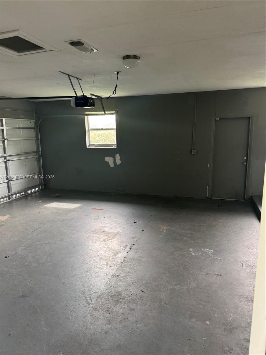 4361 Nw 15th Street Property Photo 14