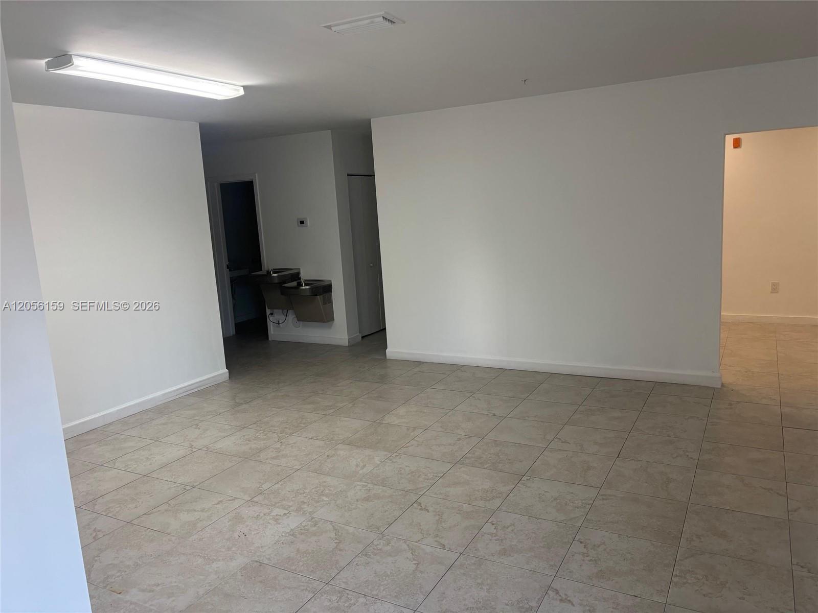 710 E 9th Street Property Photo 2