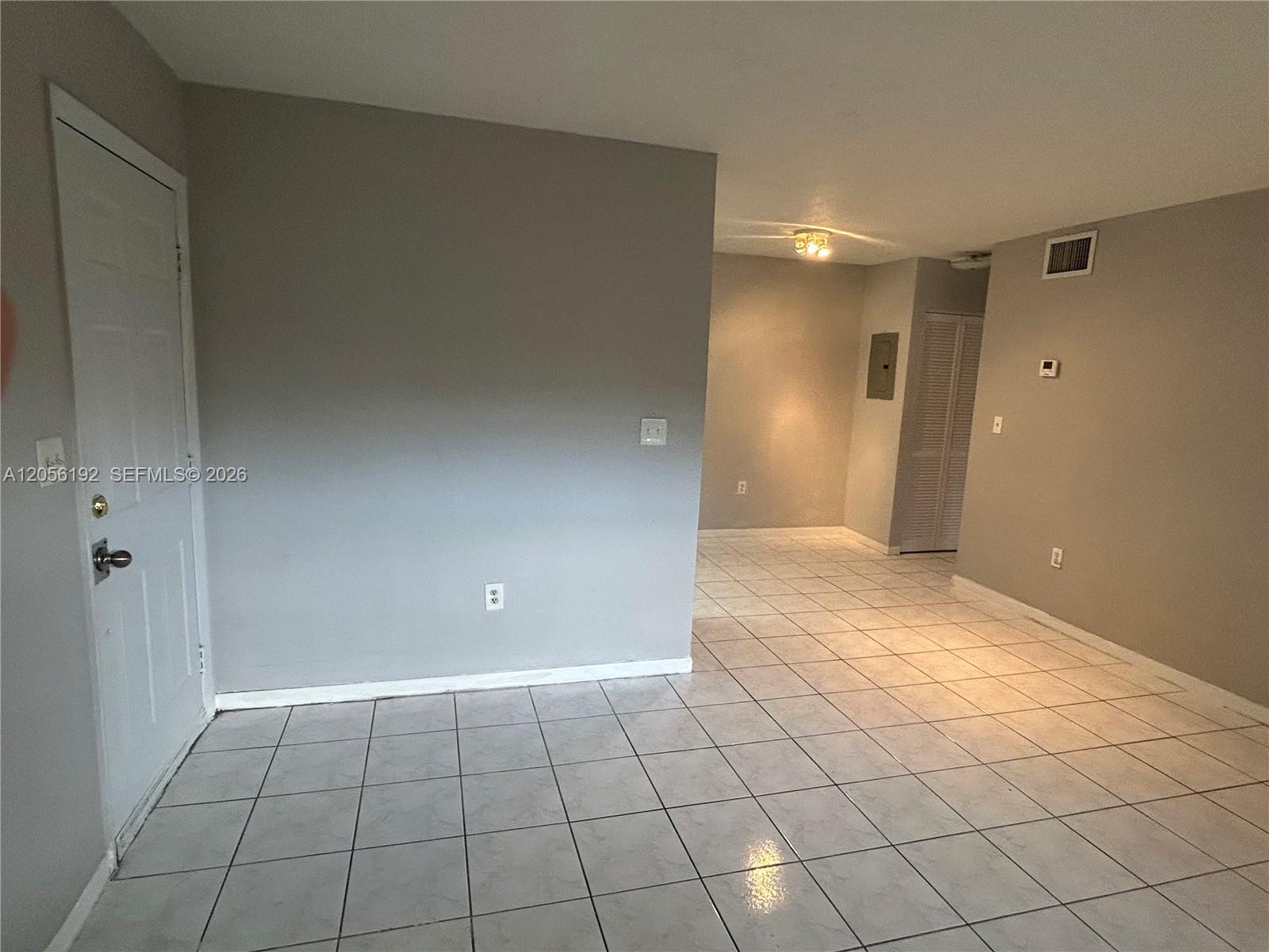 1925 Madison Street 14 Property Photo 8