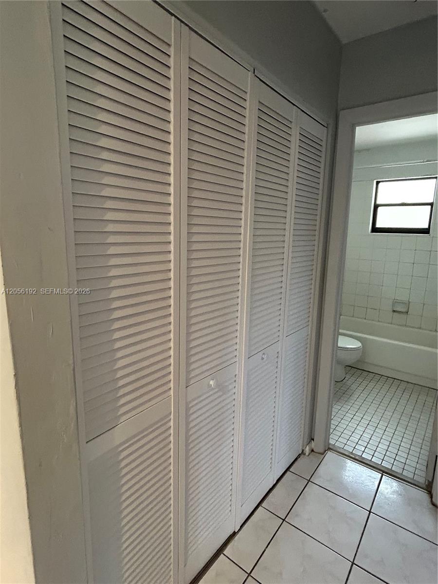 1925 Madison Street 14 Property Photo 12