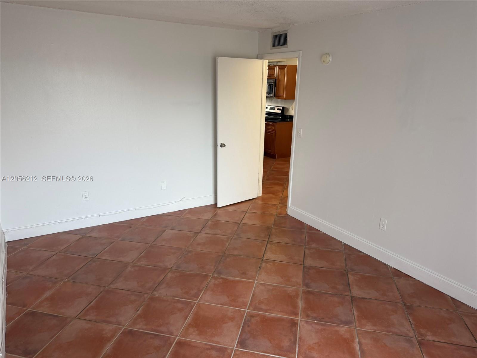 1801 S Treasure Drive 510 Property Photo 13