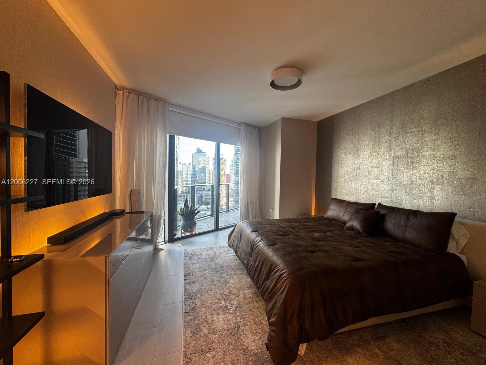 1000 Brickell Plaza 2301 Property Photo 11