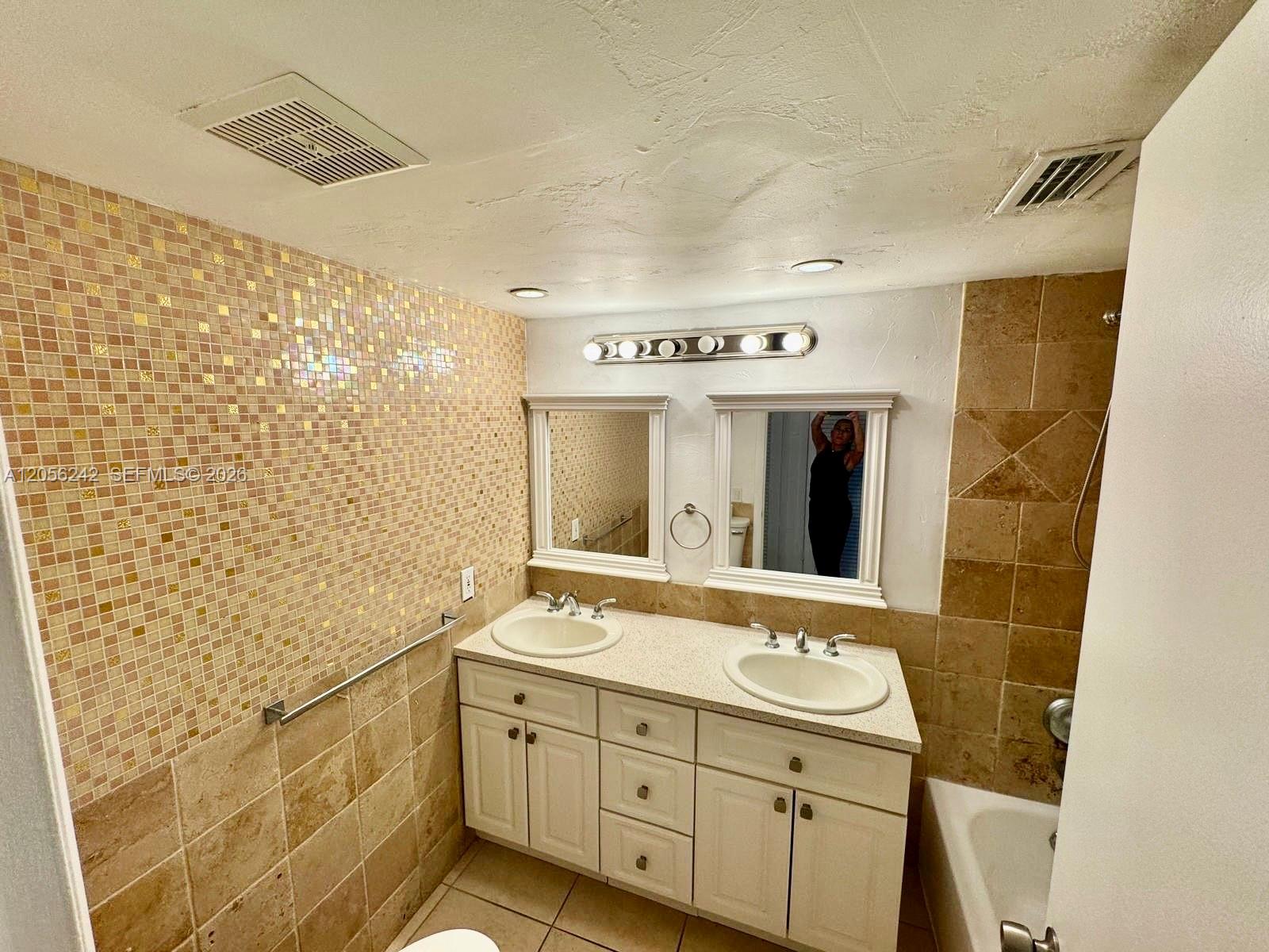 7348 Sw 82nd Street C118 Property Photo 9