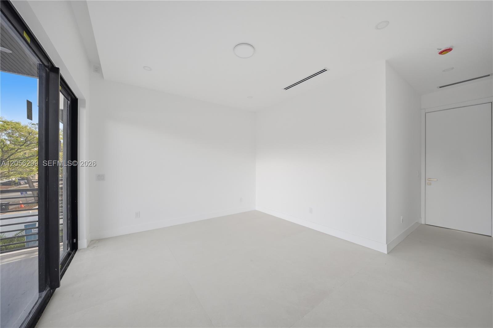 17 Se 12th Avenue Property Photo 16
