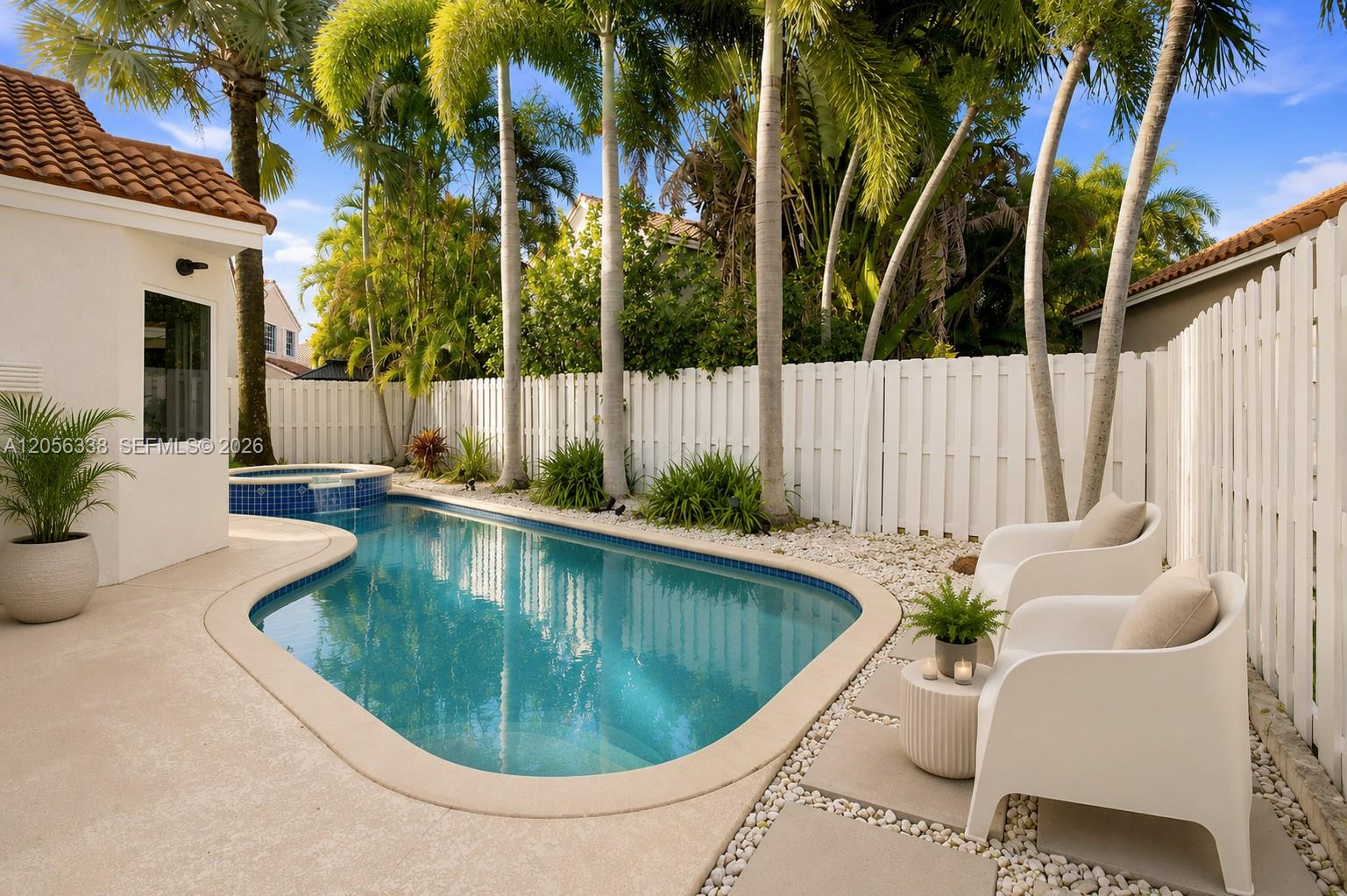 325 Somerset Way Property Photo 20