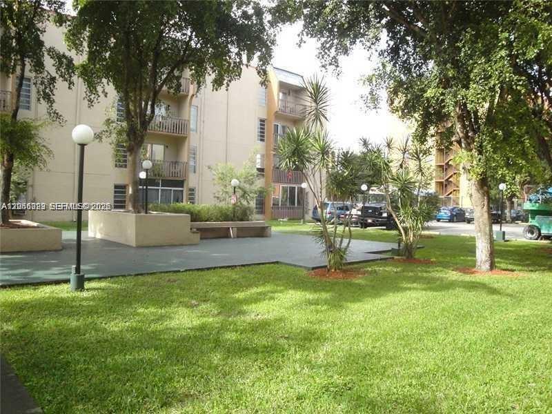 4713 NW 7th Street 306-1 Property Photo 1