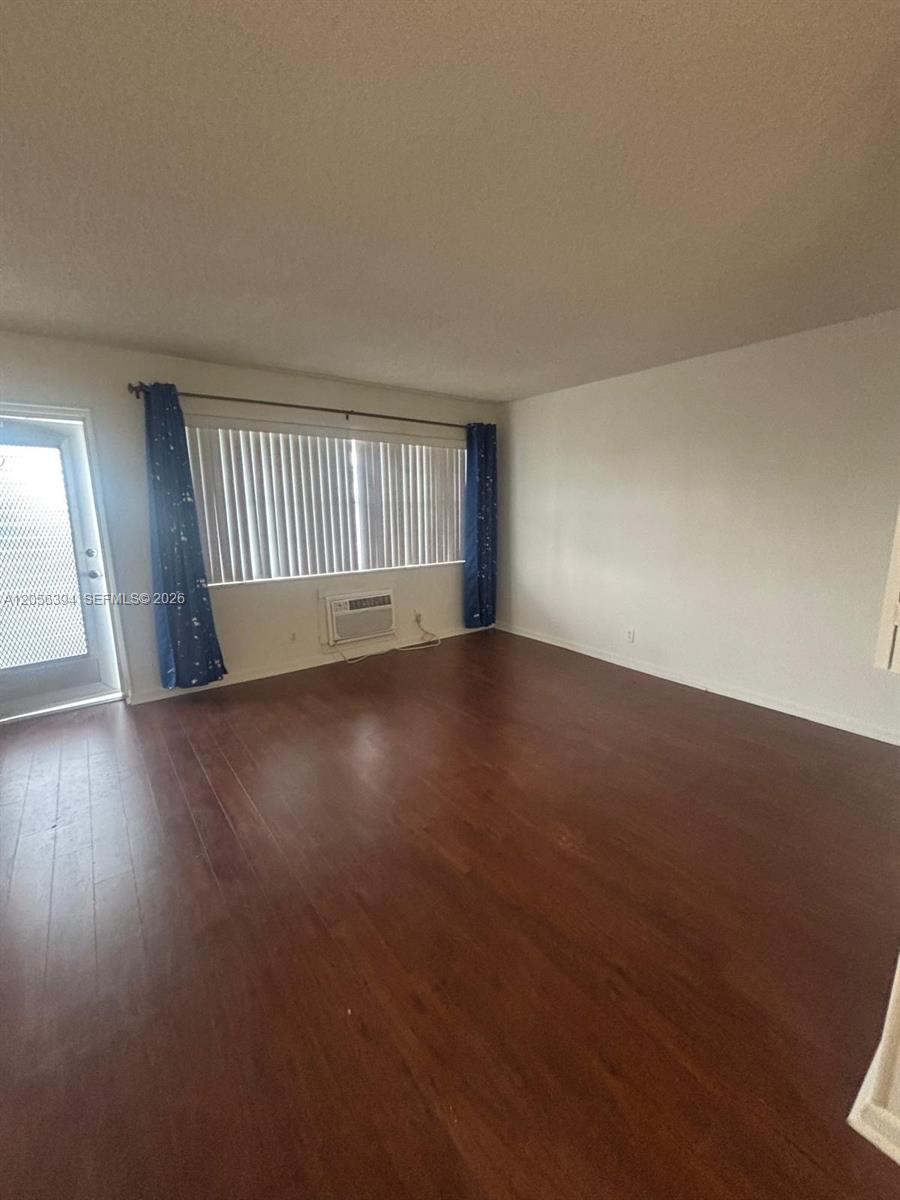 A12056394 Property Photo 5