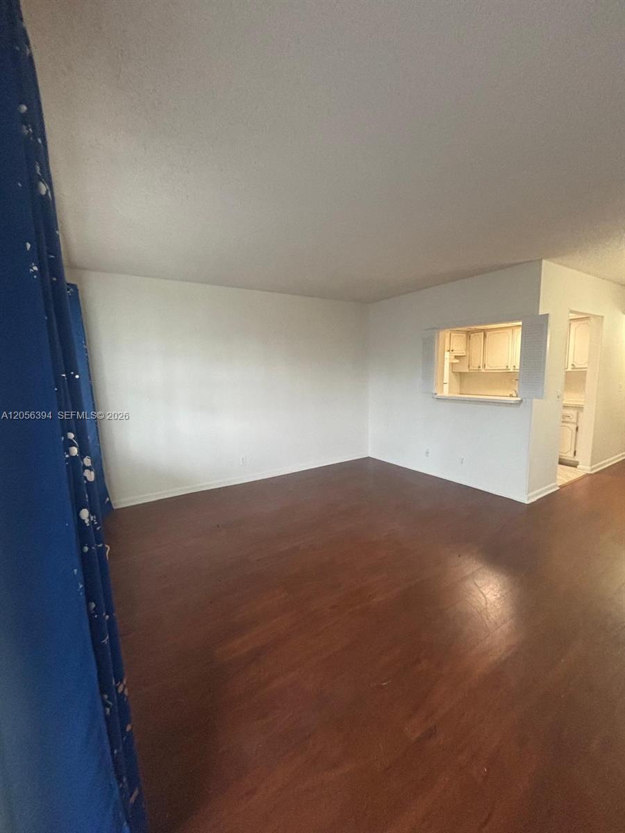 A12056394 Property Photo 11