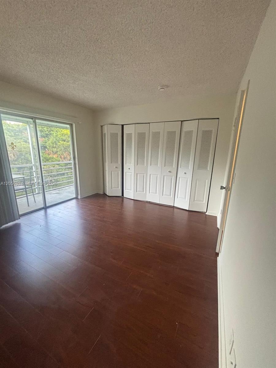 A12056394 Property Photo 12