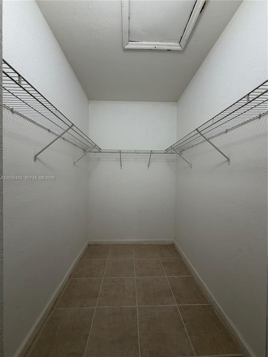1661 Se 28th Street 204 Property Photo 23
