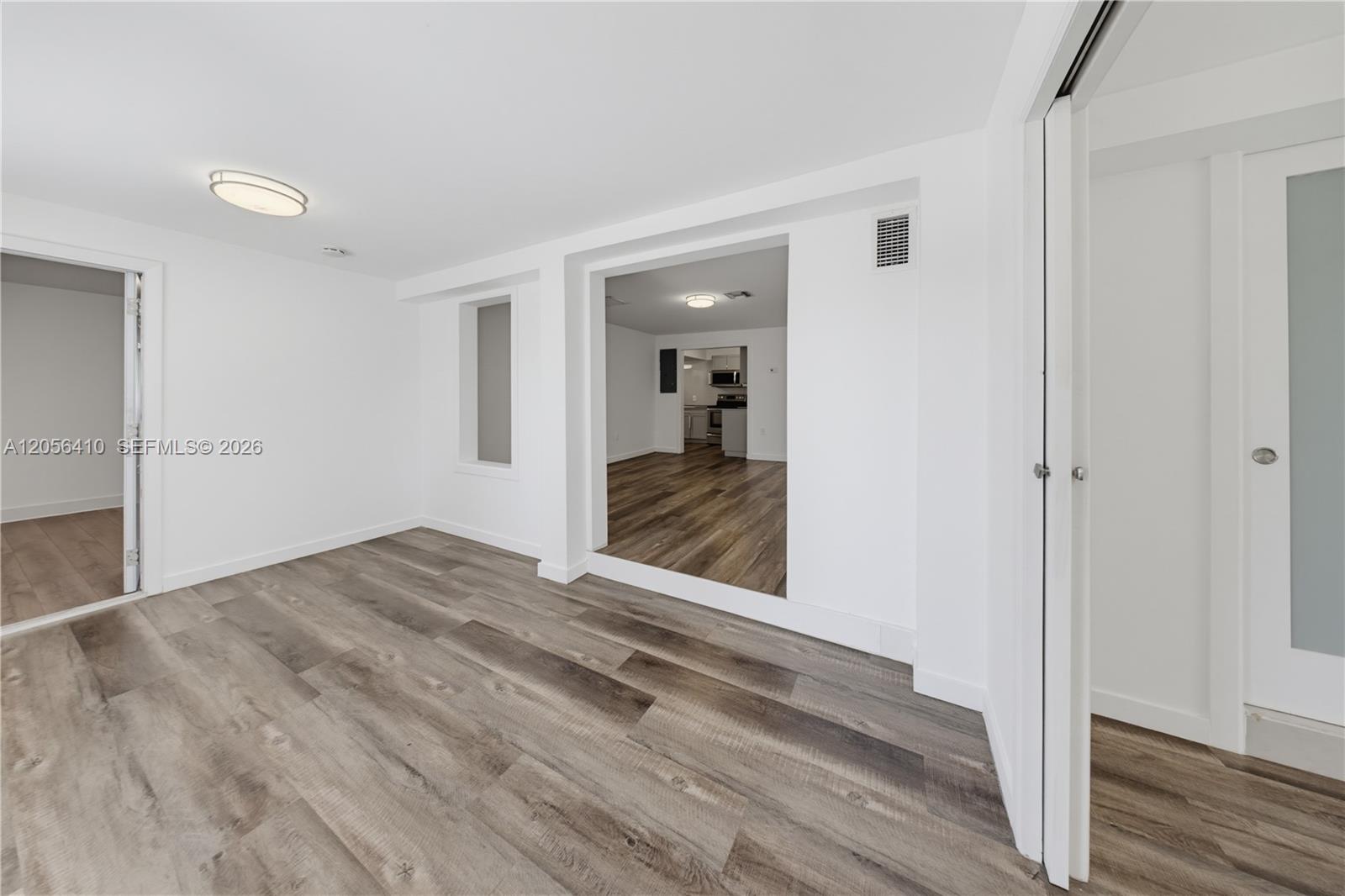 76 W 14 Street Property Photo 5