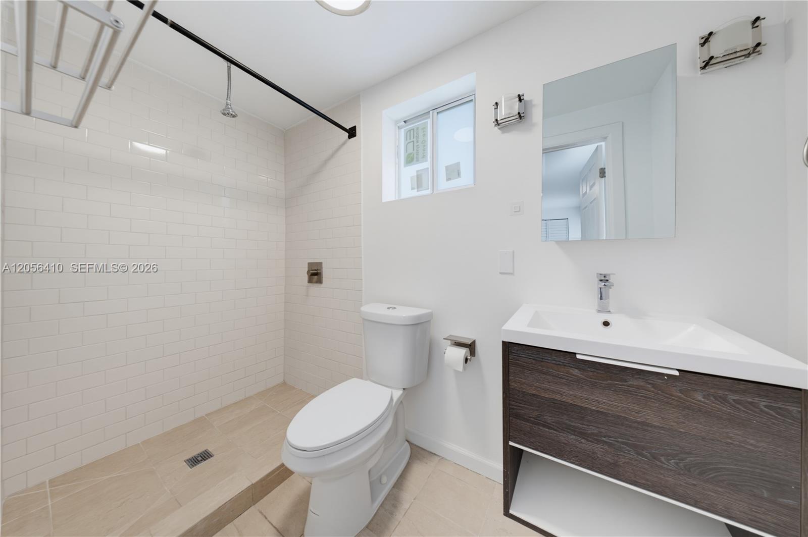 76 W 14 Street Property Photo 9