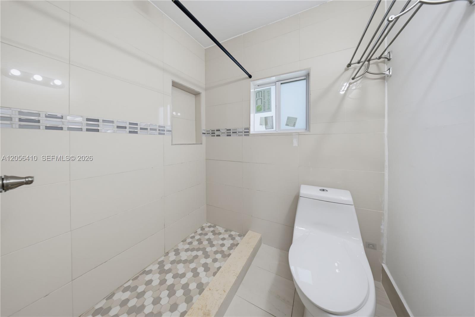 76 W 14 Street Property Photo 14