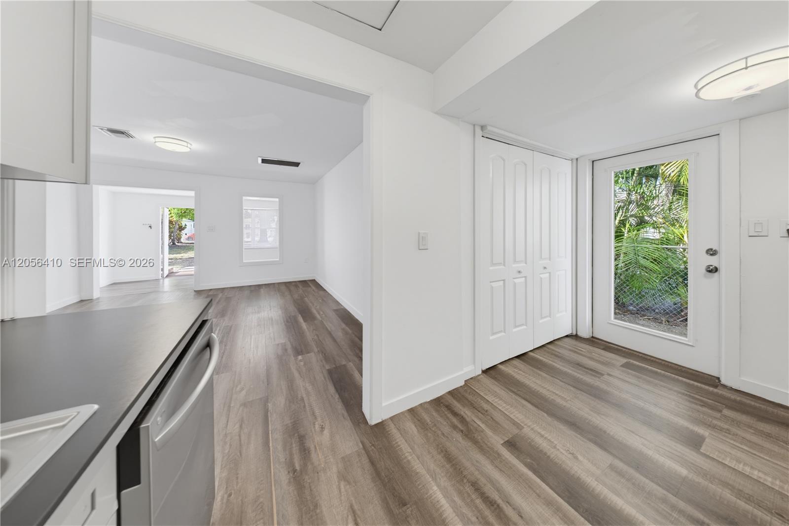 76 W 14 Street Property Photo 23