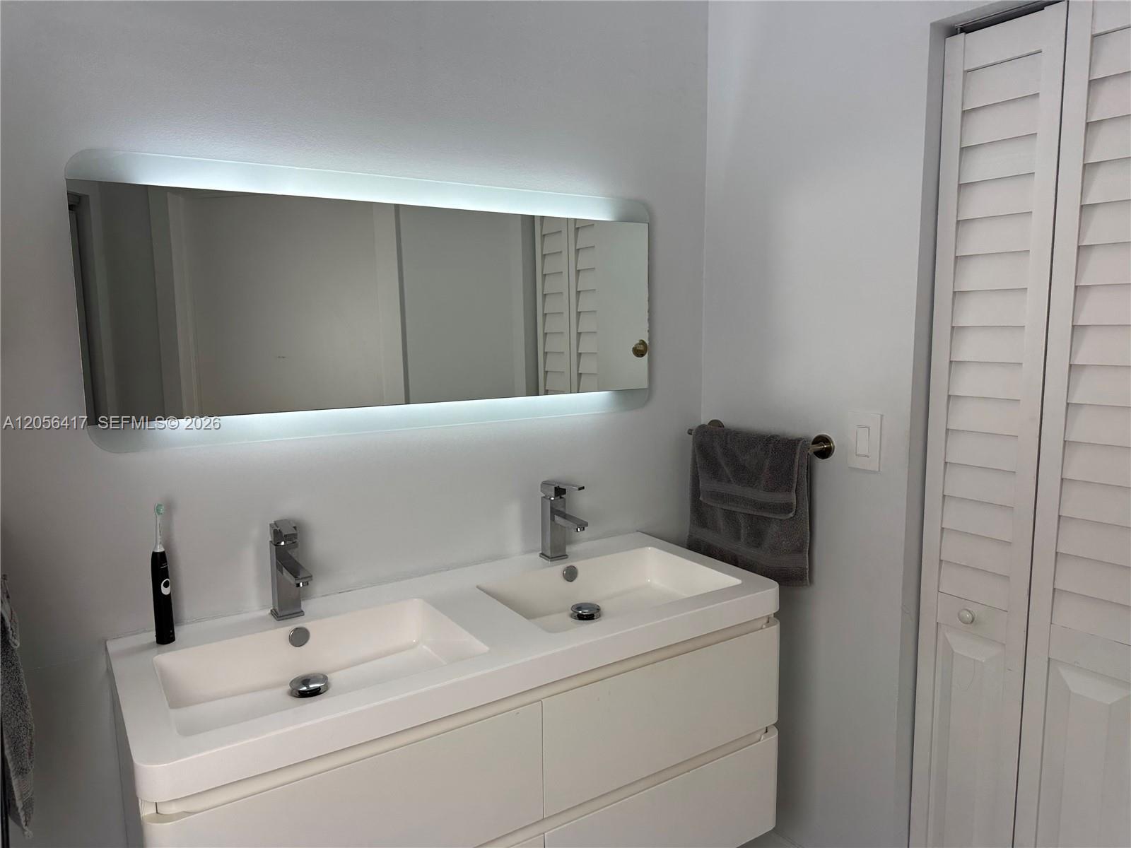 888 Brickell Key Drive 700 Property Photo 11