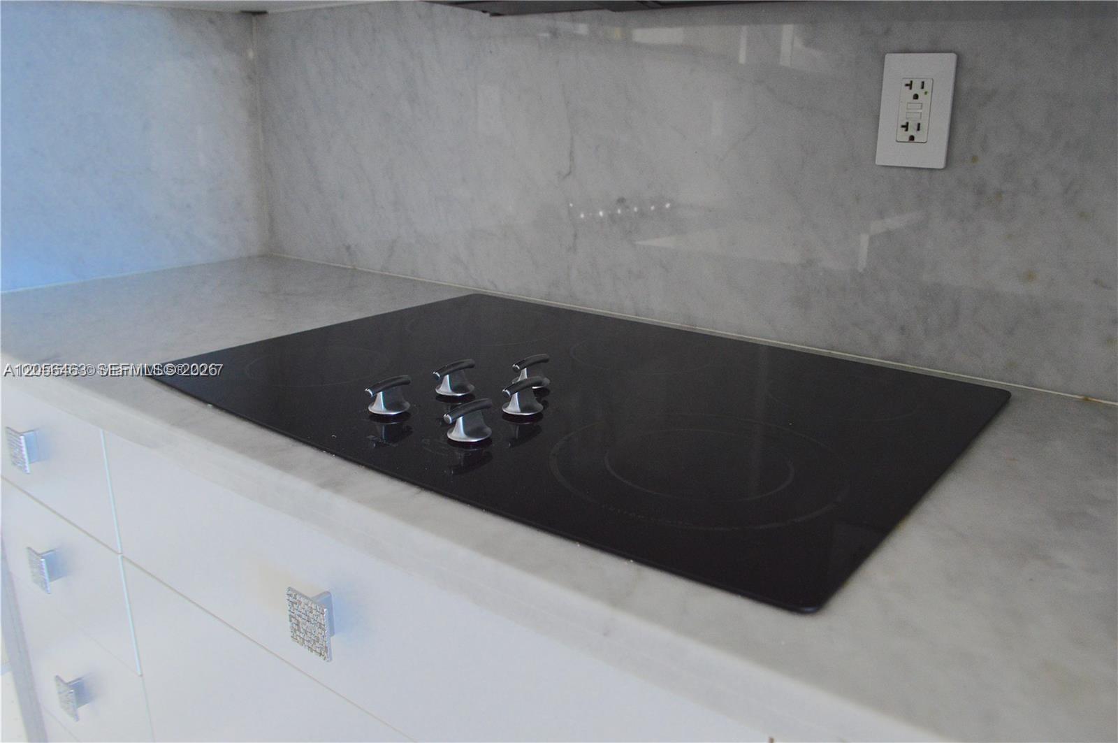 A12056463 Property Photo 6