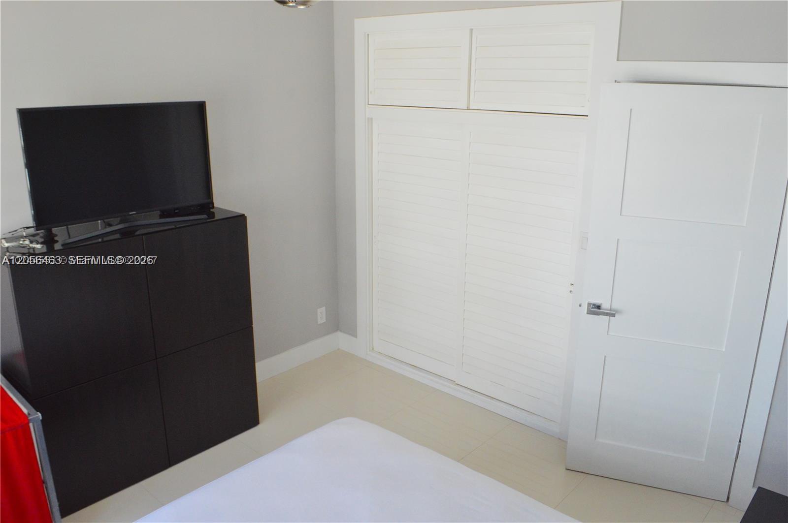 A12056463 Property Photo 12
